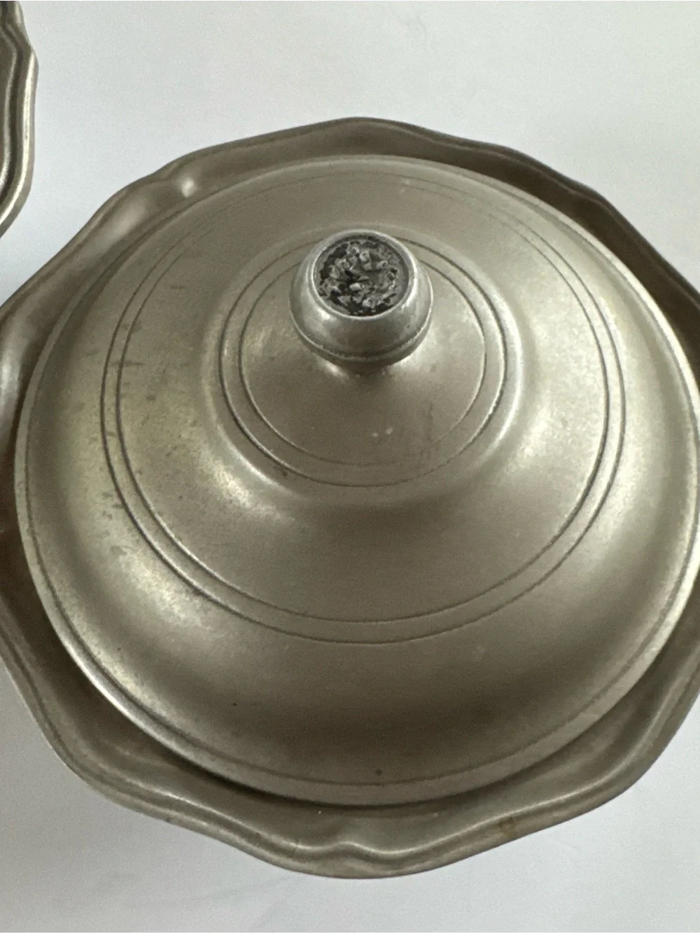 Set Wilton Columbia Mount Joy PA  Pewter Scalloped Edge Casserole Dish Lid Bowl